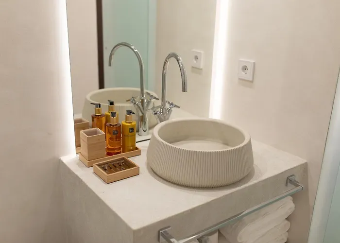 P Santa Clara Boutique By Sojo *