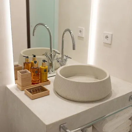 P Santa Clara Boutique By Sojo *