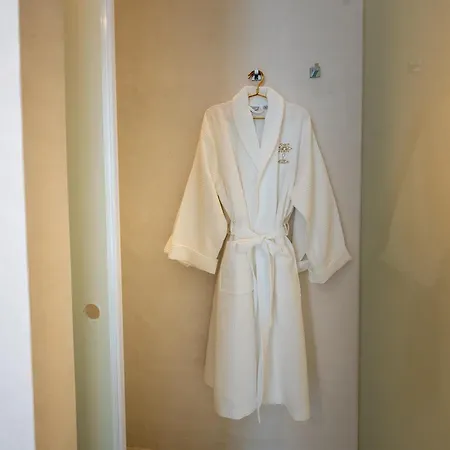 P Santa Clara Boutique By Sojo