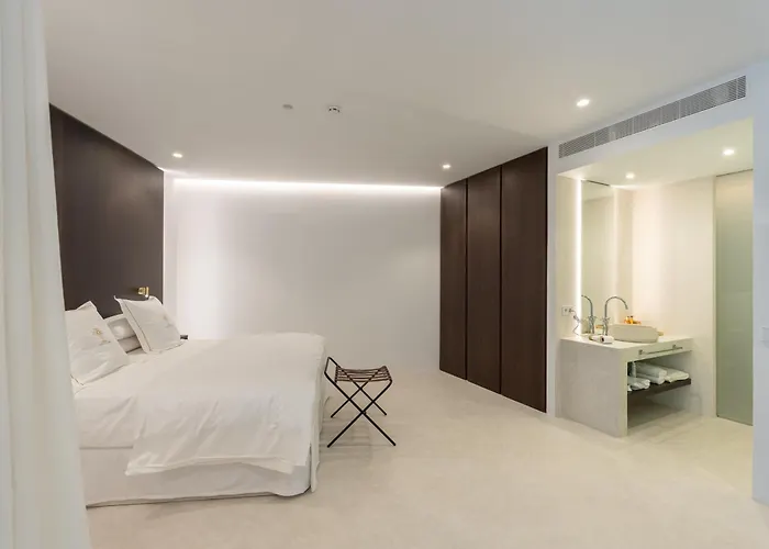 P Santa Clara Boutique By Sojo