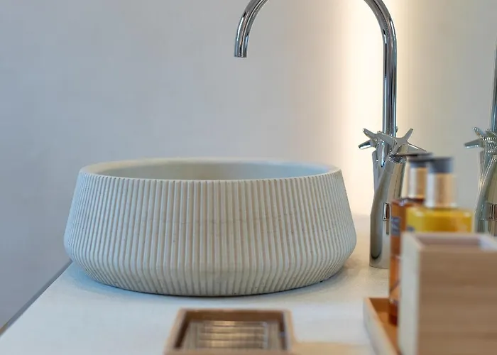 P Santa Clara Boutique By Sojo